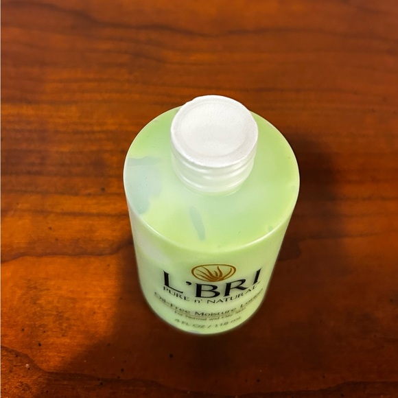 L'BRI Oil-Free Moisture Lotion - Picture 3 of 3
